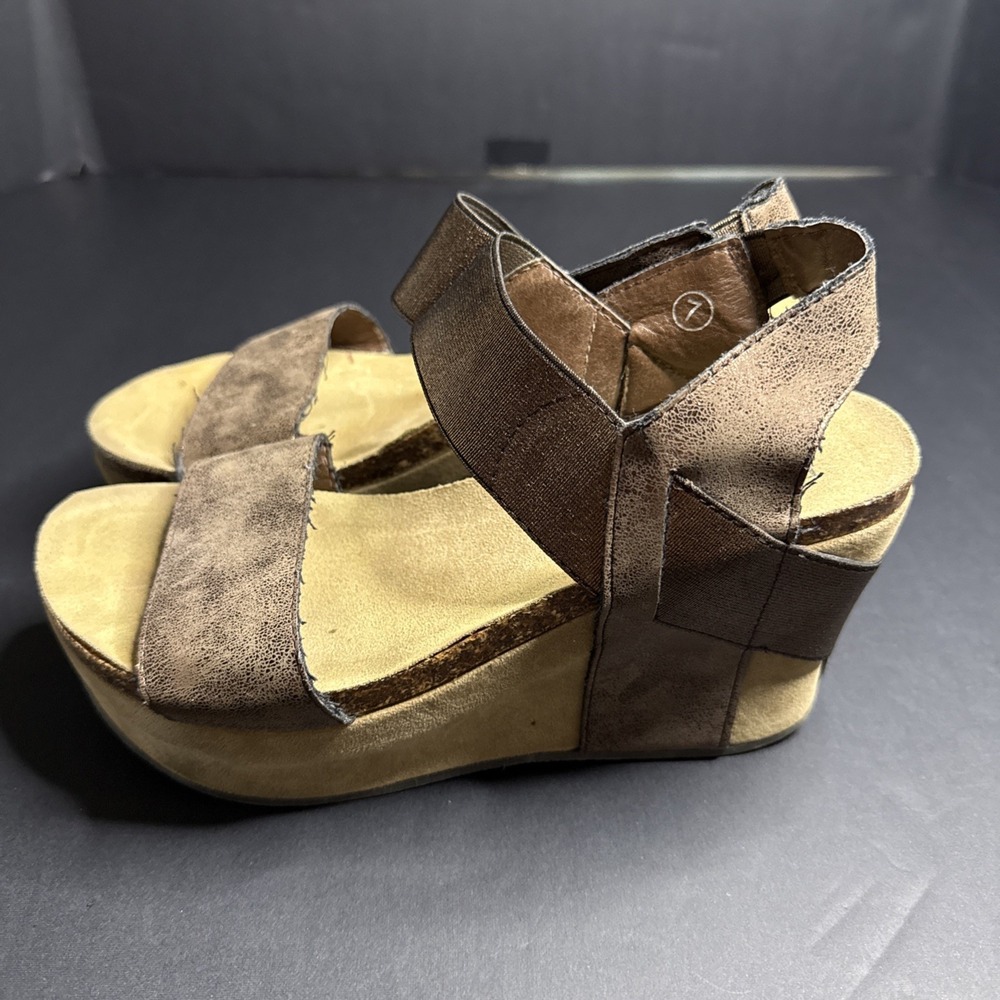 Pierre Dumas Brown Platform Wedges Shimmer Womens size 7